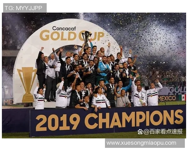 足球大龄球星的坚持与荣耀老将如何在赛场延续传奇